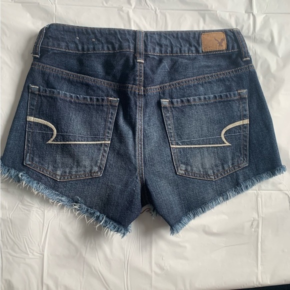 π American  Eagle Outfitters Festival Style Jean Shorts - Size 2 π - Picture 2 of 5